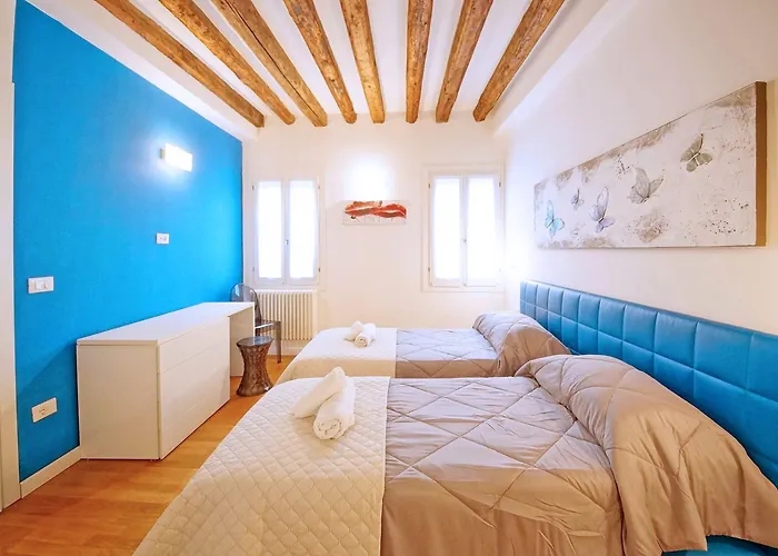 Dolcevita N 502 Biennale * Venice